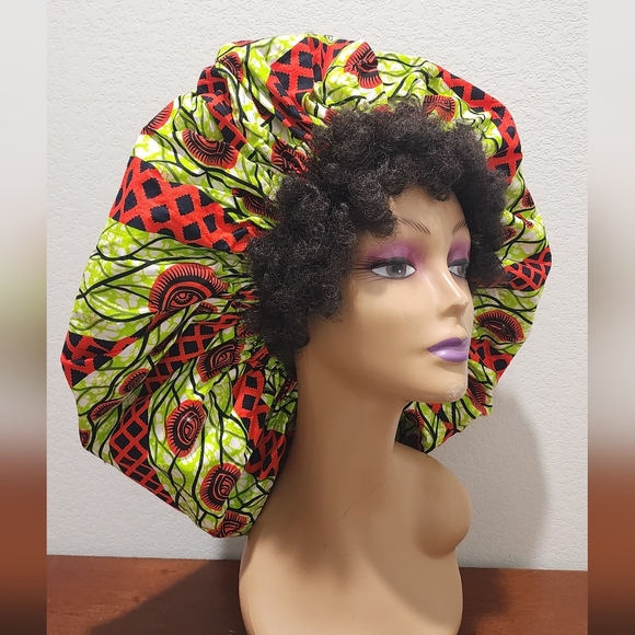 Uwakstar Designs Handmade Colorful Patterned Bonnet XL - Picture 2 of 5